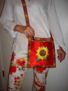 sunflower purse in red
